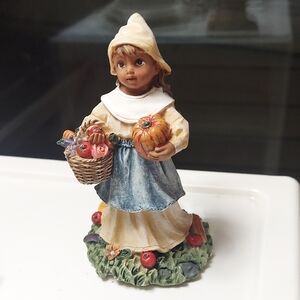K’s Collection Pilgrim Girl Thanksgiving Figurine 5"